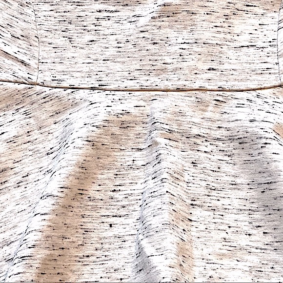 ARITZIA • WILFRED • Mini Skirt • Size 6 • Cream Speckled - Picture 10 of 16